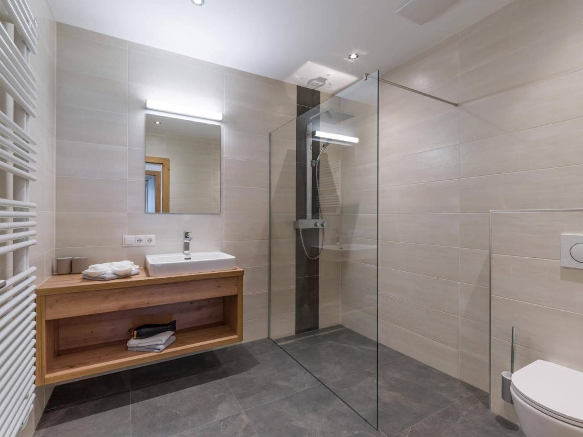 Baderer Apart Stumm Exterior foto